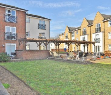 2 bedroom flat to rent - Photo 2