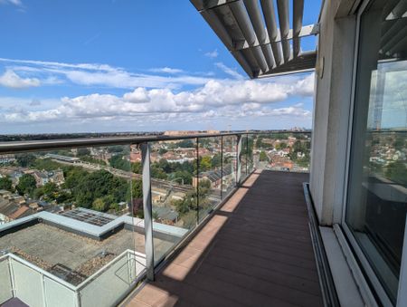 Flat 1031 - Photo 2