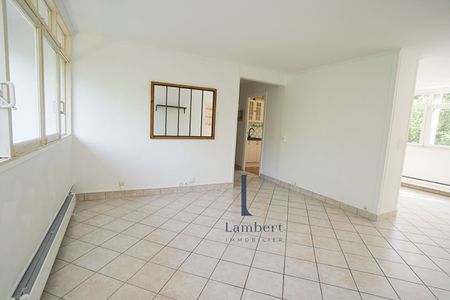 Location Appartement 4 pièces 66m² - Photo 2