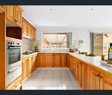 5 Bentley Way, Mill Park - Photo 2