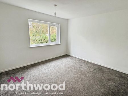3 bedroom end of terrace house to rent - Photo 2