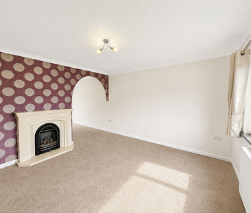 4 bedroom semi-detached house to rent - Photo 1