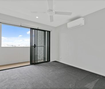 105 Adrian Circuit, Nirimba. - Photo 1