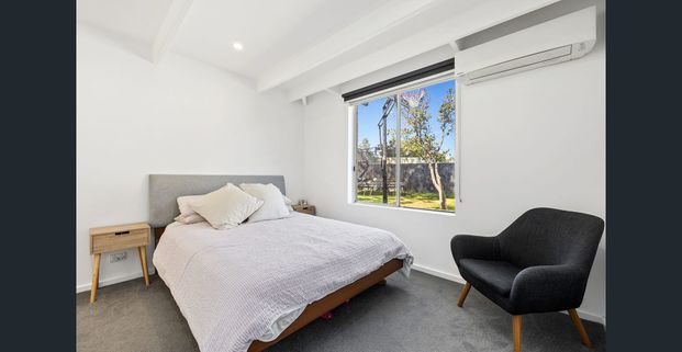 FAMILY HOME IN THE HEART OF CHELSEA! - Photo 1