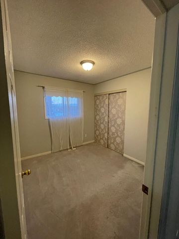 For Lease - 6 Smith Drive, Halton Hills, Ontario - Photo 5