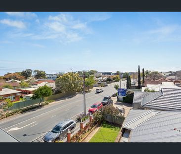 Move in Ready in a Prime City Fringe Location - Photo 2