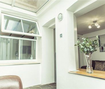 5 bedroom terraced house to rent - Photo 3
