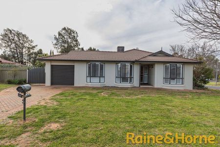 East Dubbo - Photo 3