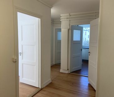 Adorable 2-room apartment next to M2 Grancy stop, in a sought-after... - Foto 6