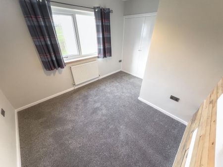 4 bedroom detached house to rent - Photo 5