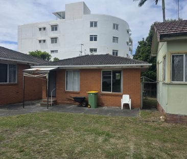 1 Bedroom Flat - Photo 6