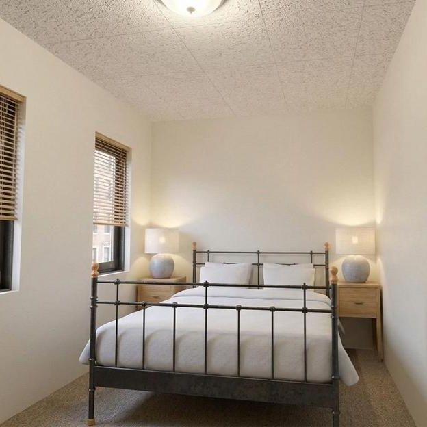 2 bedroom block of apartments to rent - Photo 1