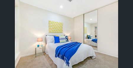 Neat, Low Maintenance & Built for Entertaining - Photo 2