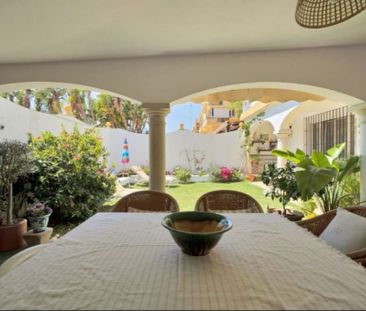 5 room luxury Villa for rent in Marbella, Andalusia - Photo 6