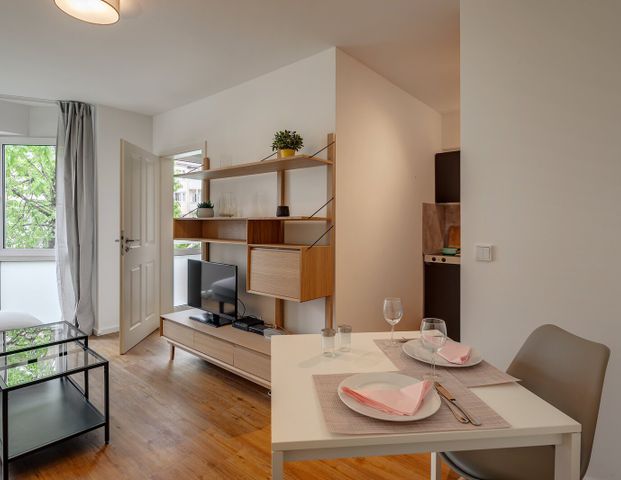 Nicely furnished 1.5-room apartment in Ramersdorf - Photo 1