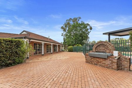 Modern Single-Level Family Home - Photo 4