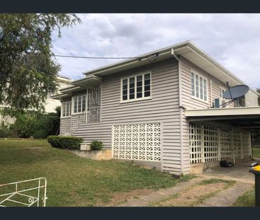 Fully Airconditioned Queenslander Home – Modern Comfort! - Photo 4