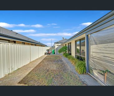46 Edenhope Road, Australind, WA 6233 - Photo 1