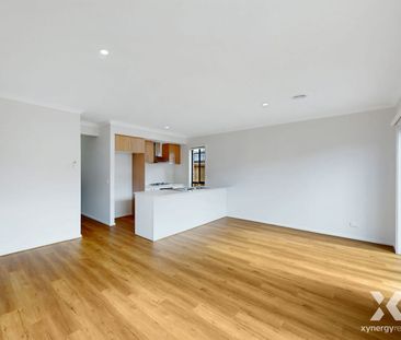 Easy-Care Living in a Connected Diggers Rest Pocket - Photo 1