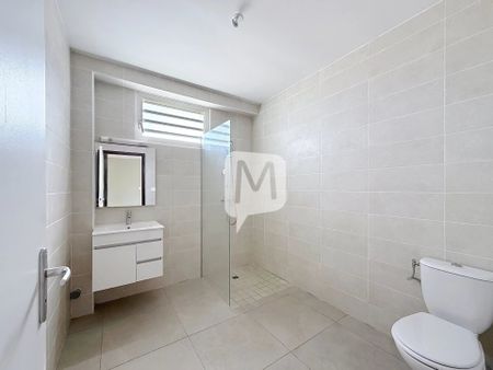 Location Appartement 3 pièces 63m² MATOURY 97351 - Photo 3