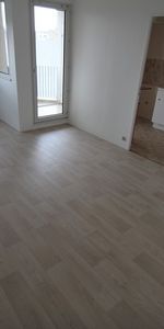 Location Appartement 1 pièce 37m² - Photo 4