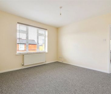 Pitcroft Avenue, Reading, Berkshire, RG6 - Photo 1