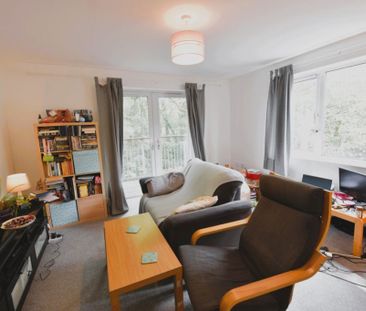 2 bedroom Flat in Flat 22, Leeds - Photo 6