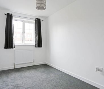 4 bedroom terraced house to rent - Photo 6