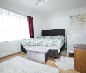 2 bedroom end of terrace house to rent - Photo 2