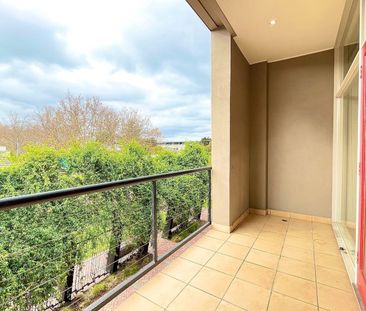 Versatile Home Office - Photo 6