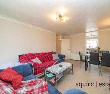 2 bedroom flat to rent - Photo 2