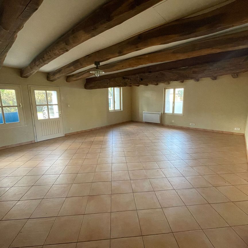 Location Maison 3 pièces 82m² - Photo 1