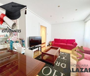 Alquiler de piso en Calle José María de Escuza - Photo 1