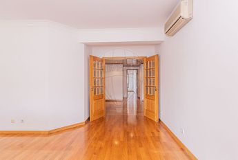 Apartamento T3 em Lisboa