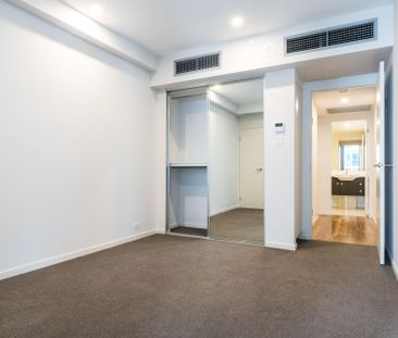 East Perth - Photo 5