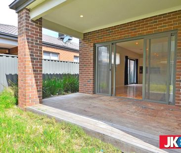 Absolutely Stunning Home! - Photo 4