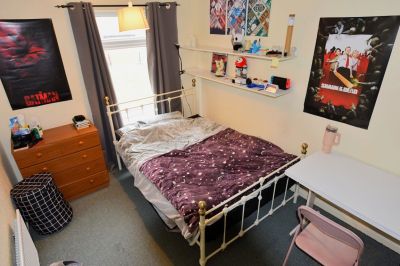 3 bedroom House in Hyde Park, Leeds - Photo 3