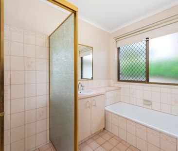 6 Edzill Street, Wilsonton Heights QLD 4350 - House For Rent | Domain - Photo 6