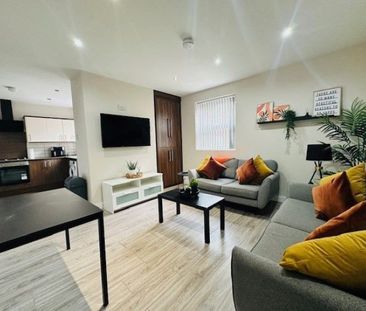 House Share -Lovat Road, PRESTON, Lancashire PR1 6DQ - Photo 2