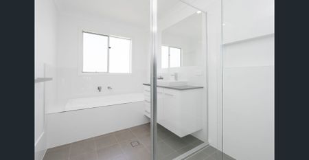 BEAUTIFUL FROM FRONT TO BACK - Photo 3