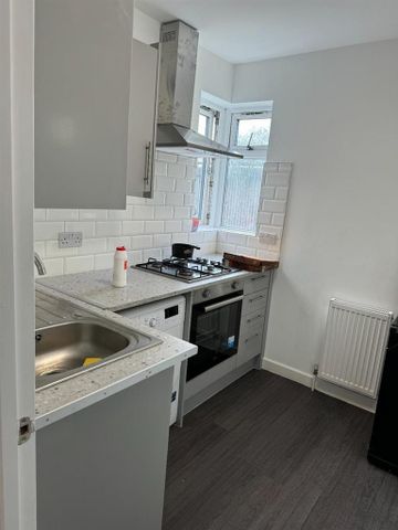 4 bedroom house share to rent - Photo 5