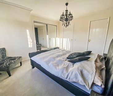 4 bedroom detached house to rent - Photo 6