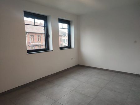Leuk en modern 2 slaapkamer appartement gelegen te Olmen centrum ! - Photo 3