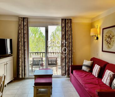 À LOUER GOLF DE PONT ROYAL (13370) MALLEMORT BASTIDE TYPE 3 - Photo 2