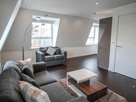 Apt 56, Park Square Residence - Photo 2