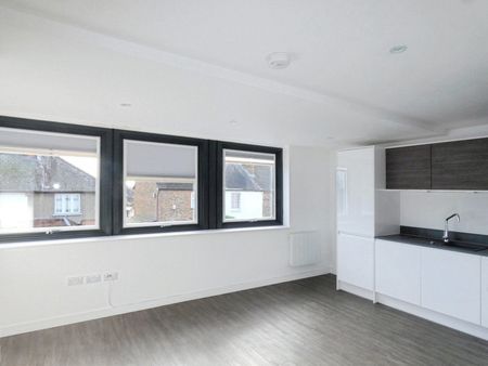 Albert Street, Fleet, Hampshire, GU51 - Photo 2