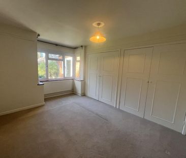 3 bedroom detached bungalow to rent - Photo 4