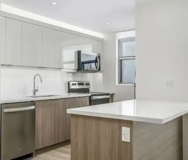 8 Lomond Drive | 8 Lomond Drive, Etobicoke - Photo 1