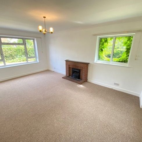 Spinney Hill Drive, Loughborough, LE11 - Photo 1