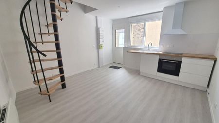 Location Appartement 2 pièces 23m² CHAILLY EN BIERE 77930 - Photo 2